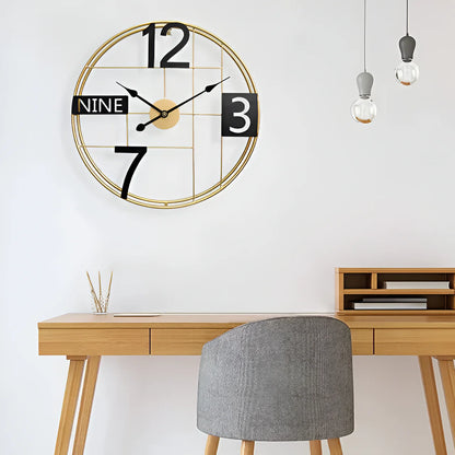 TRENDY GRACIOUS METALLIC WALL CLOCK