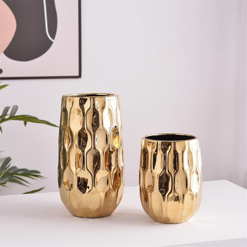 Gold-plated ceramic vase